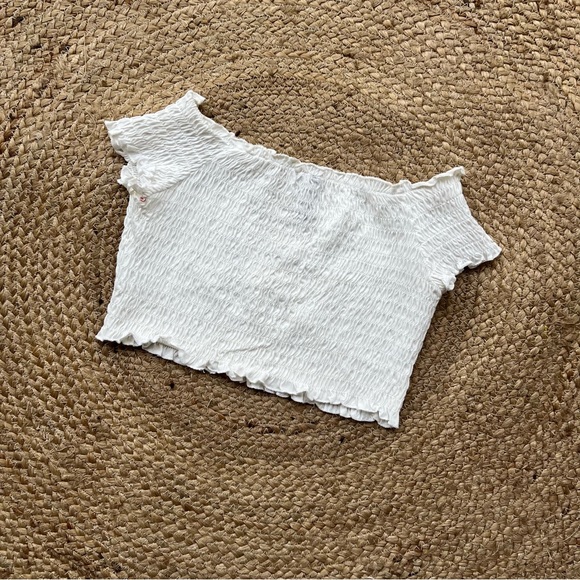 SOLD ❌NWOT H&M white smocked off-shoulder crop top - Picture 6 of 6